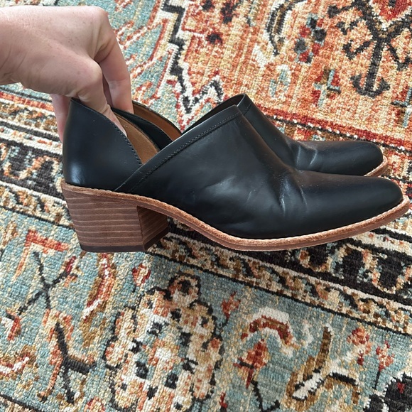 The Brady low-cut bootie - Picture 6 of 8